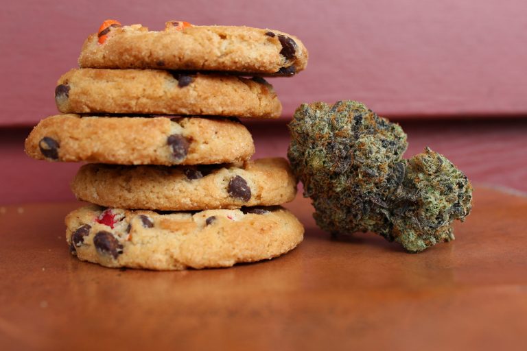 Medizinische Cannabisblüten einnehmen