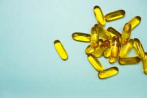 es sind durchsichtige Kapseln, mit gelber Flüssigkeit zu sehen. Evtl. Dronabinol