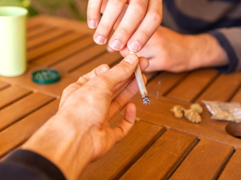 Aktuelle Studienergebnisse: Jugendliche kiffen weniger