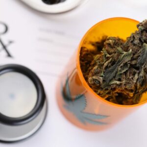 Opioidvergiftung in Verbindung mit Cannabis reduziert.